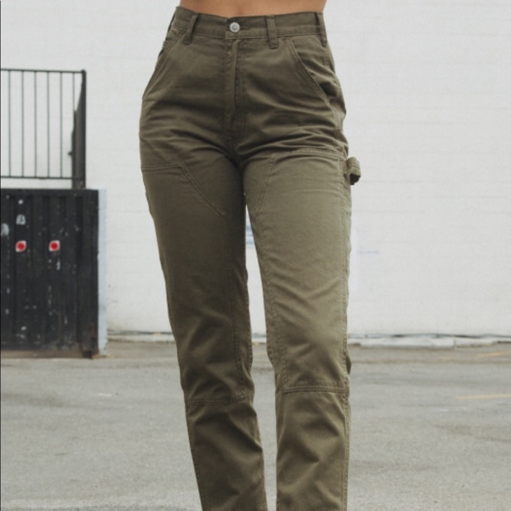 Brandy Melville Cargo Pants (NWOT)